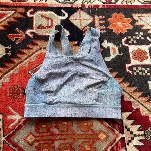 Lululemon sports bra